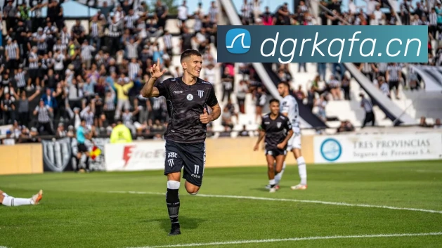 西班牙南非世界杯夺冠历程：团队足球的巅峰之作全回顾